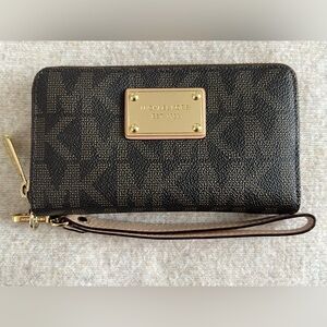 Michael Kors, wallet, brand new, never used, without tags